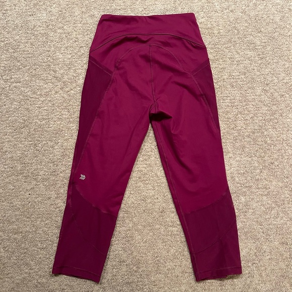 Dark pink all in motion leggings w/ mesh cutouts - Picture 5 of 5